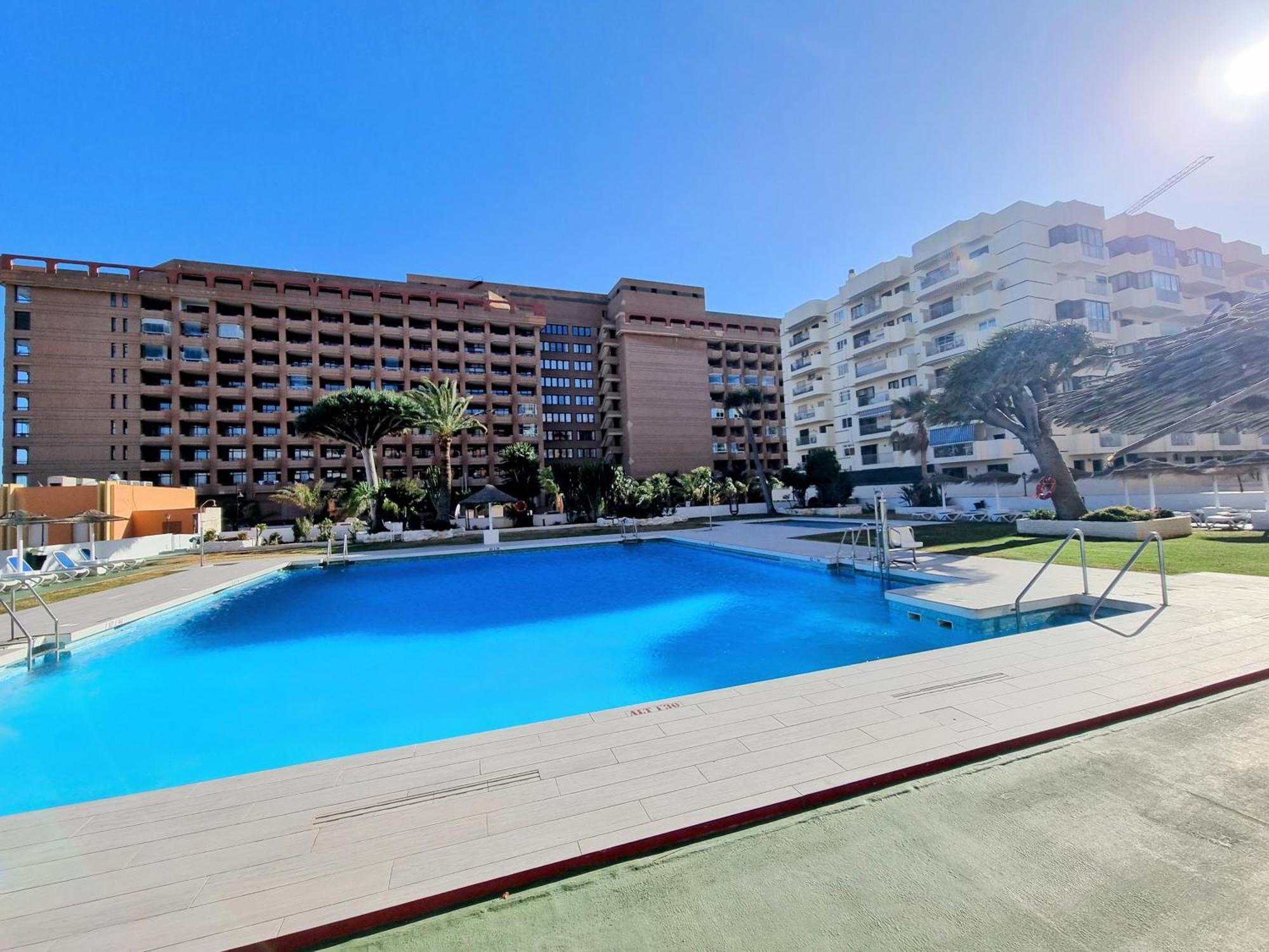 Pyr And Pool Ii Appartement *